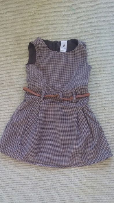 Vestido C&A T. 4 anos