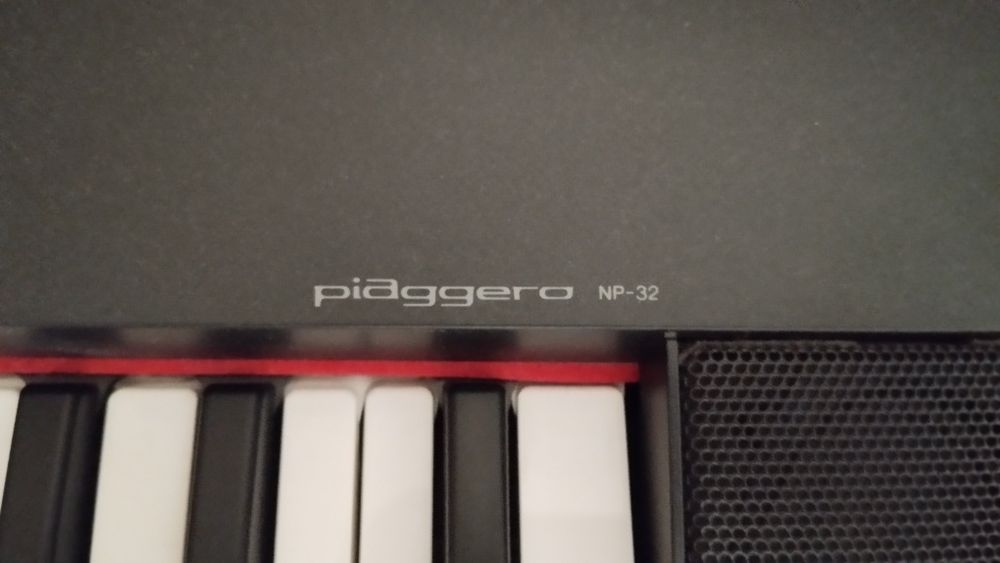 Piano Yamaha - Piaggero Np-32 Novo