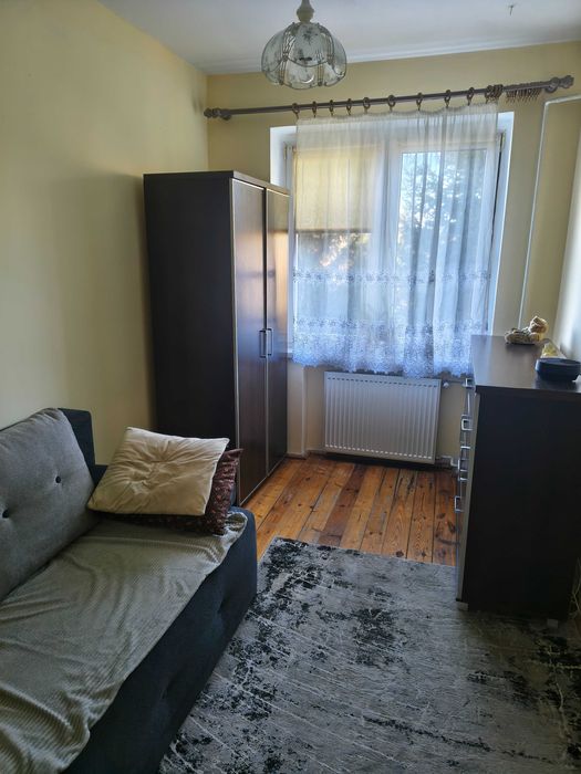 Atrakcyjne mieszkanie z balkonem