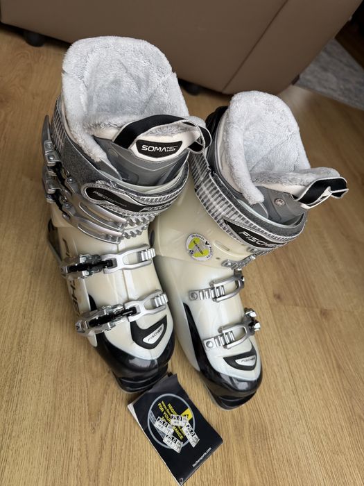 Buty narciarskie FISCHER damskie ( my style 60) 25,5