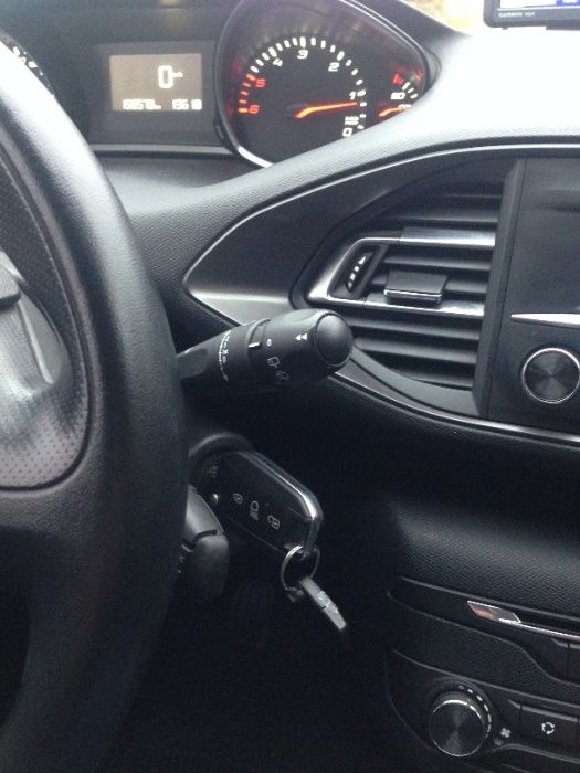 Peugeot 308 sw .