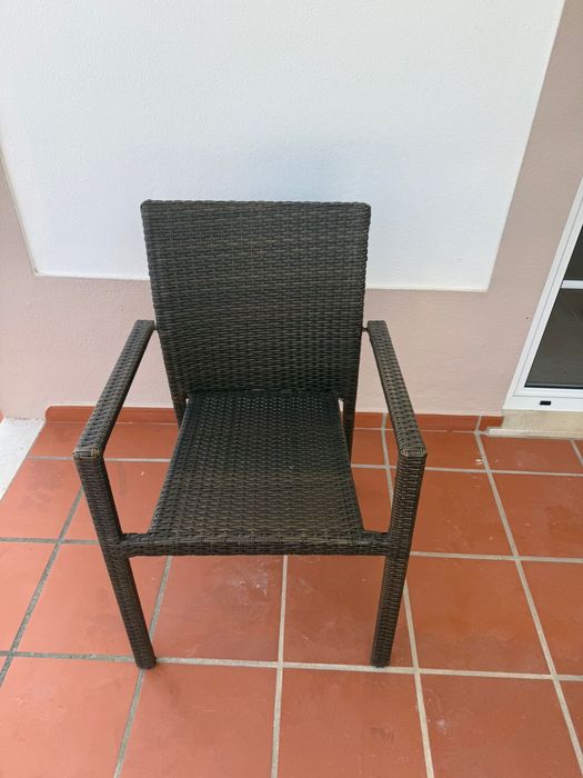 Mesa e 6 Cadeiras de Jardim