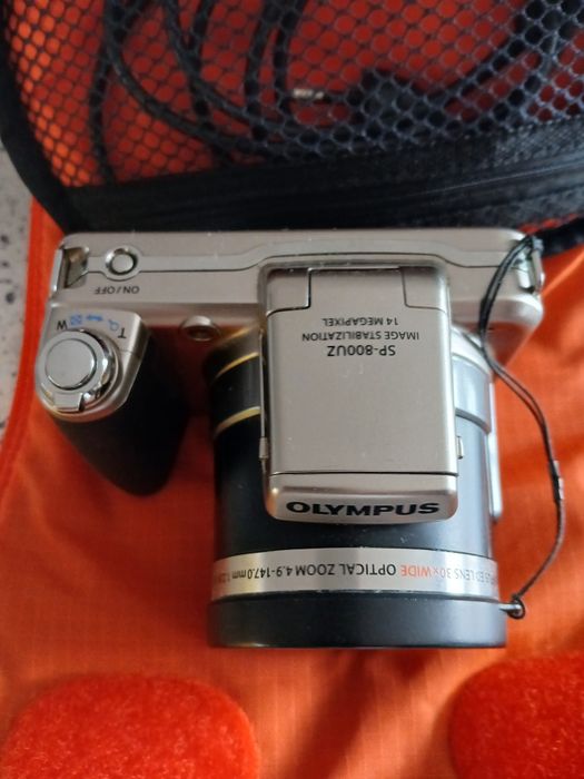 Olympus SP-800UZ
