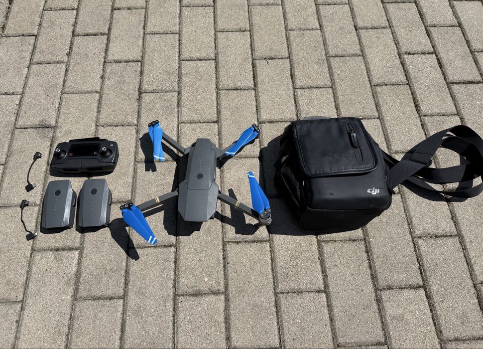 DJI Mavic Pro 1 + 3 baterie + torba + etui + ładowarka + karta 32 GB