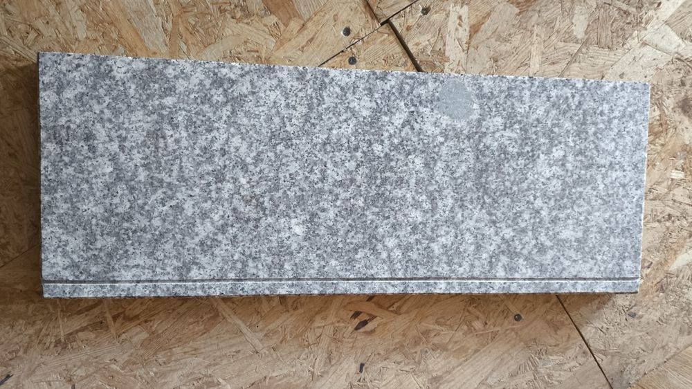 Nowy parapet granit brąz królewski grubość 3cm