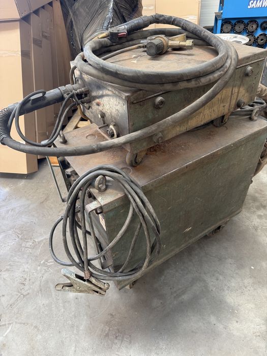 Spawarka MIG/MAG ESS 401 MW 400 A Podajnik DVK 13 z chłodzeniem