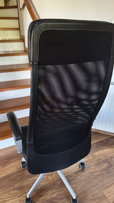 Fotel biurowy IKEA Marcus skóra regulowany