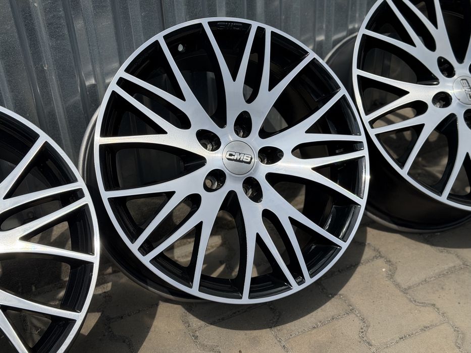 Диски універсальні 5/112 R18 8J ET45 стан нових комплект