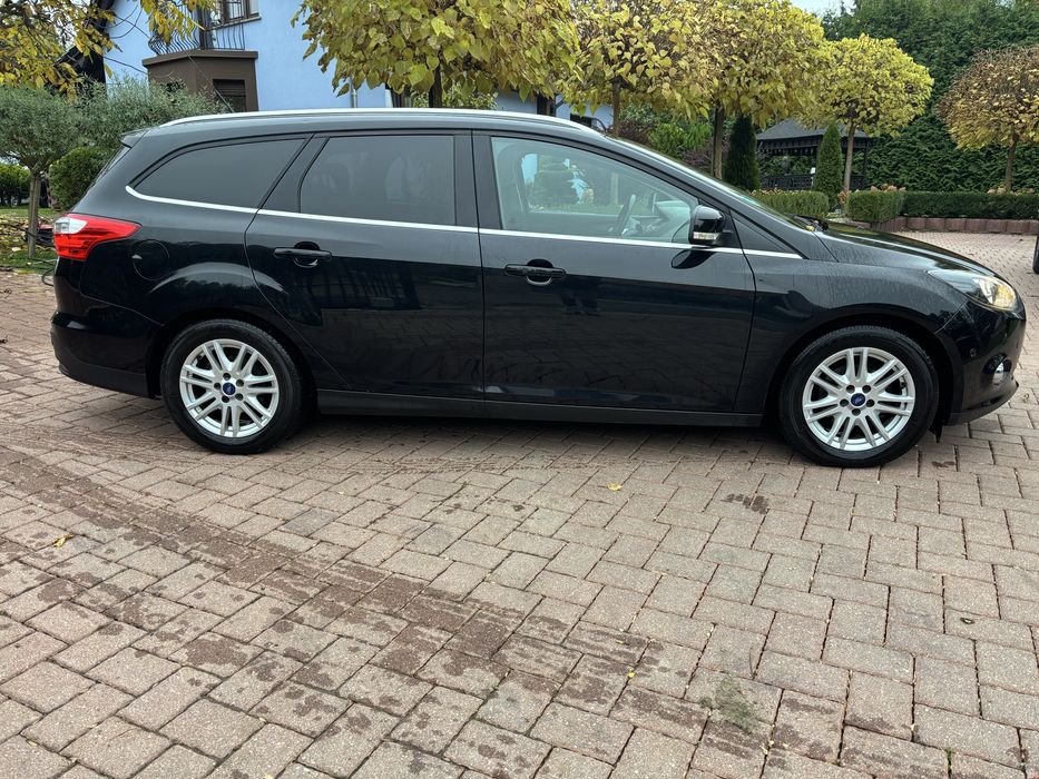 Ford Focus  2014 rok Klimatronik