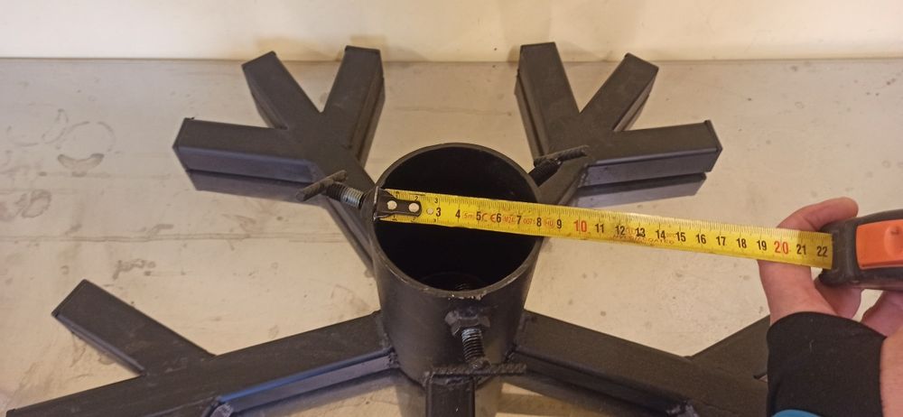 Stojak pod choinkę 4