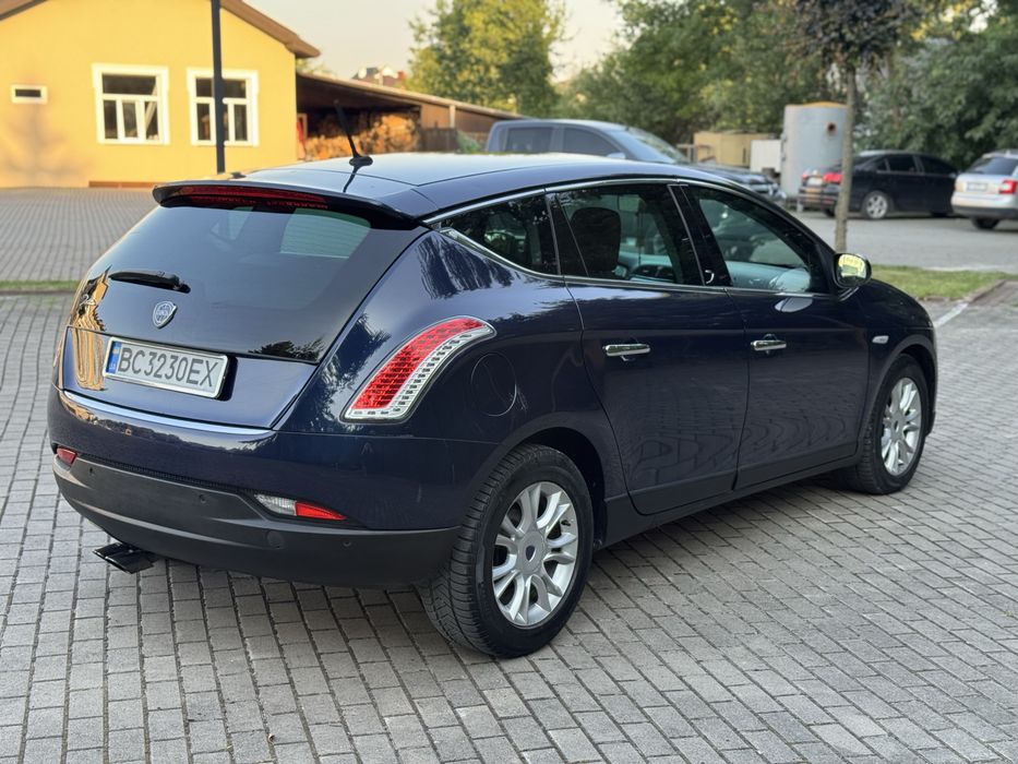 Lancia Delta 2010