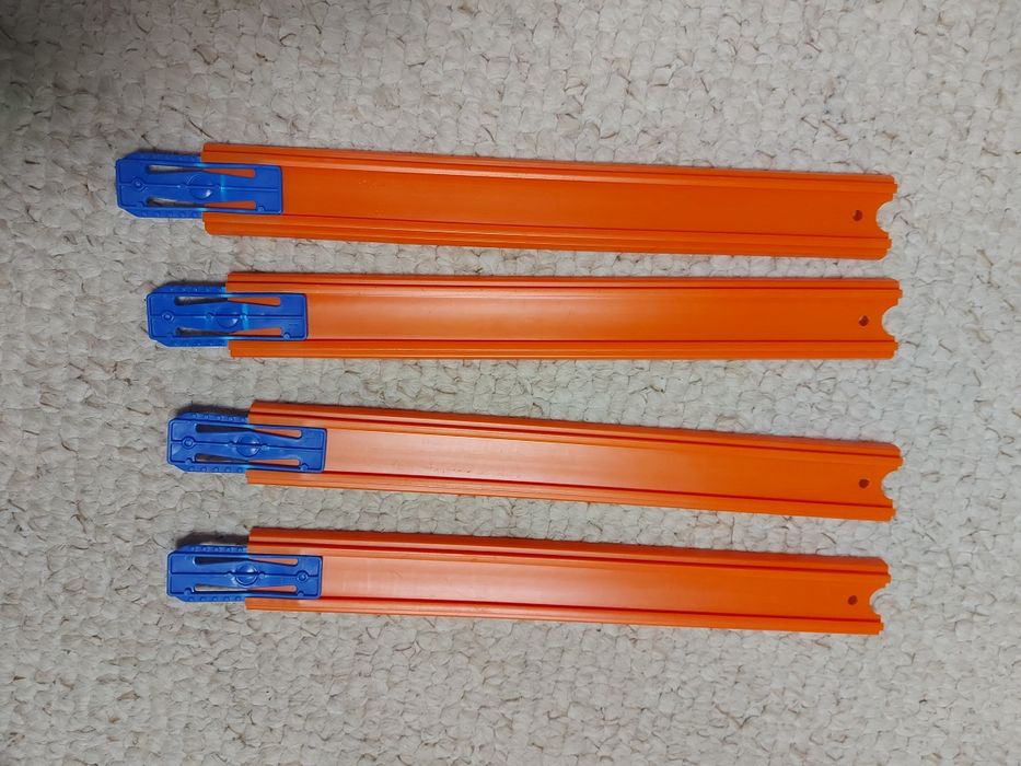 Оригінальна траса Hot Wheels – 4 секції