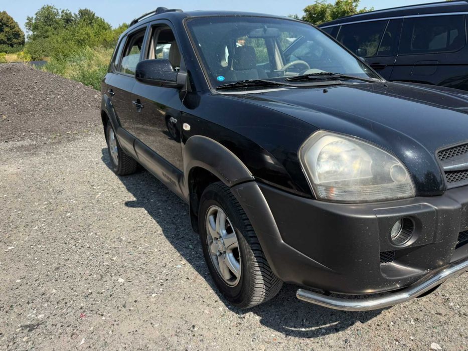 Запчасти бампер Туксон Хюндай Hyundai Tucson 2006-2010