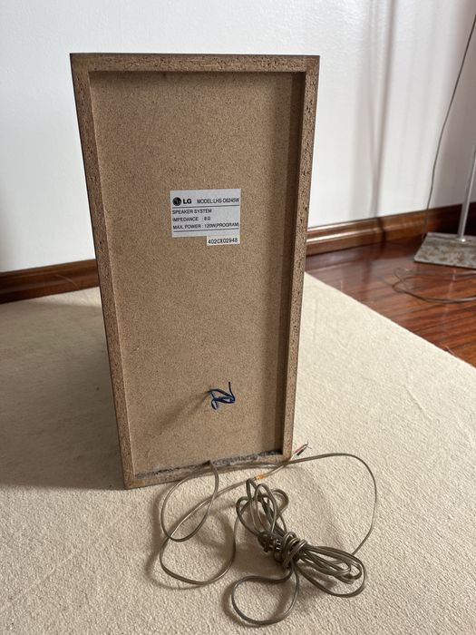 Colunas LG de Som usadas e antigas - Vendo o Conjunto