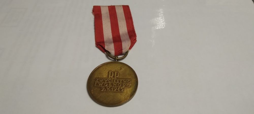Medal zwycięstwa i wolności RP