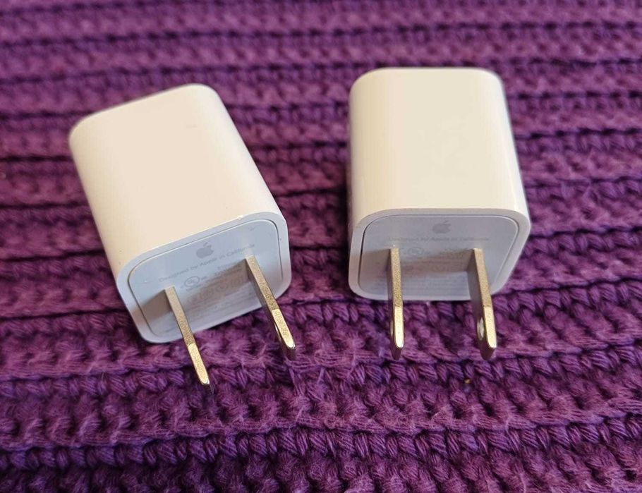 2 Adaptadores Apple Originais – US Power Adapter USB (A1385)