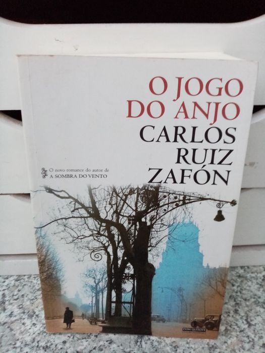 Vendo três livros