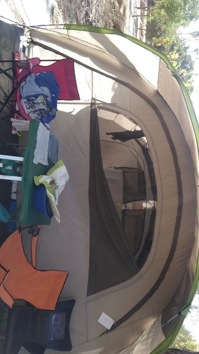 Tenda de campismo com 2 quartos