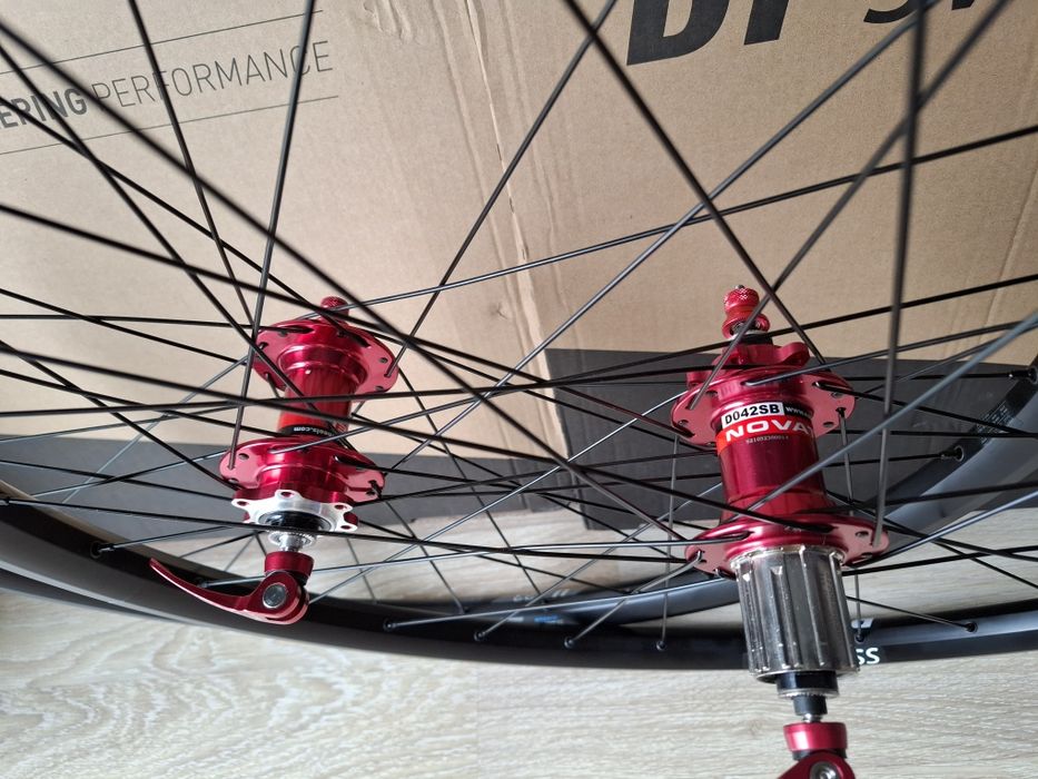 Nowe koła 28 29 dt swiss novatec red bardzo mocne