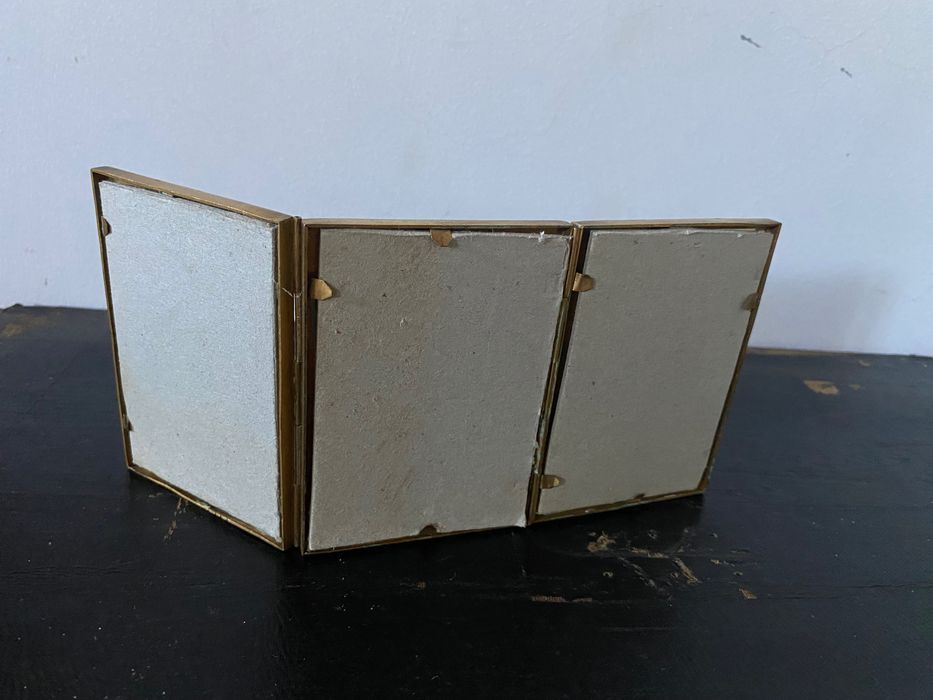 Porta-retrato triplo articulado