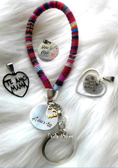 Fios em aço e porta chaves tema "Mãe"