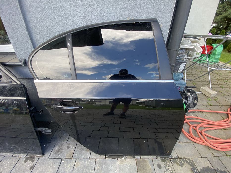 Drzwi prawy przód prawy tył prawe BMW e60 sedan e60 e61 kolor 668 bmw e60/61