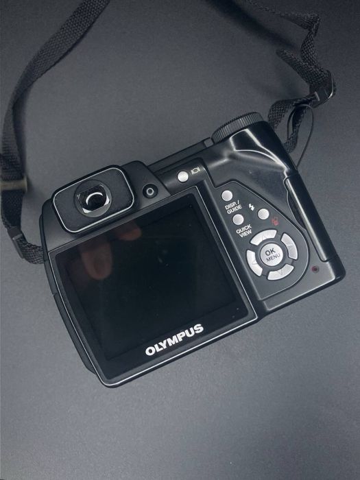 Цифрова камера Olympus SP-500UZ