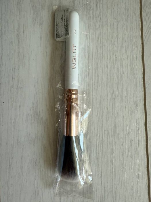 INGLOT пензлик для макіяжу 202