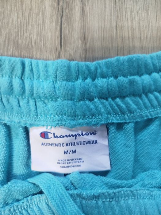 Жіночі шорти Champion