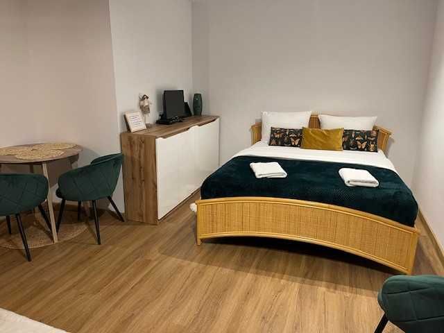 Saska Kępa, apartament studio 36m2 ul. Francuska na doby - doba 250 zł