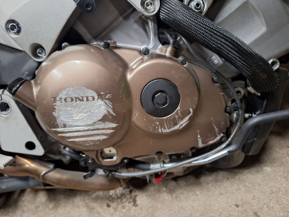 Honda VFR 800 F  uszkodzona w calosci