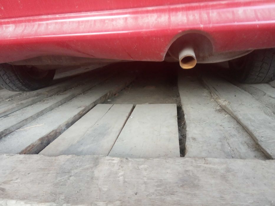 продам Nissan Primera 1996 року цілим або по зч,обмін на газ 69