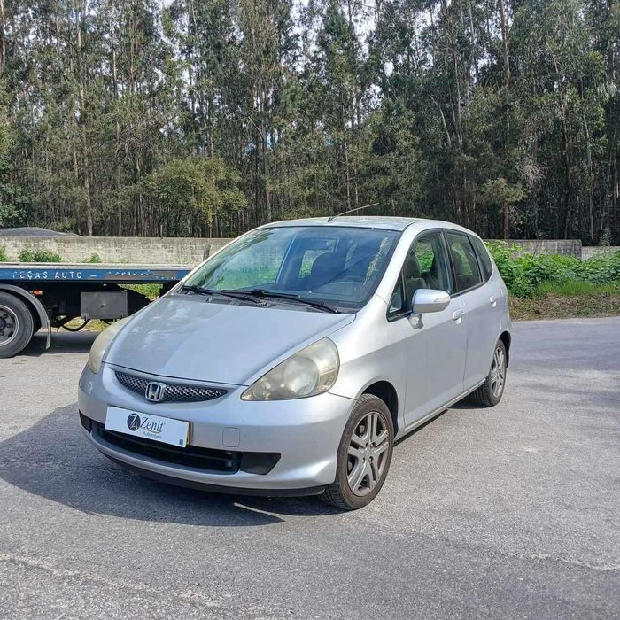 Honda Jazz 1.3 de 2005 - Peças Usadas