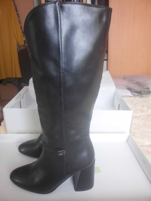 botas de cano alto como novas da marca seaside para senhora