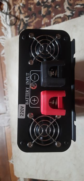 Инвертор EAFC 5000W чистый синус.