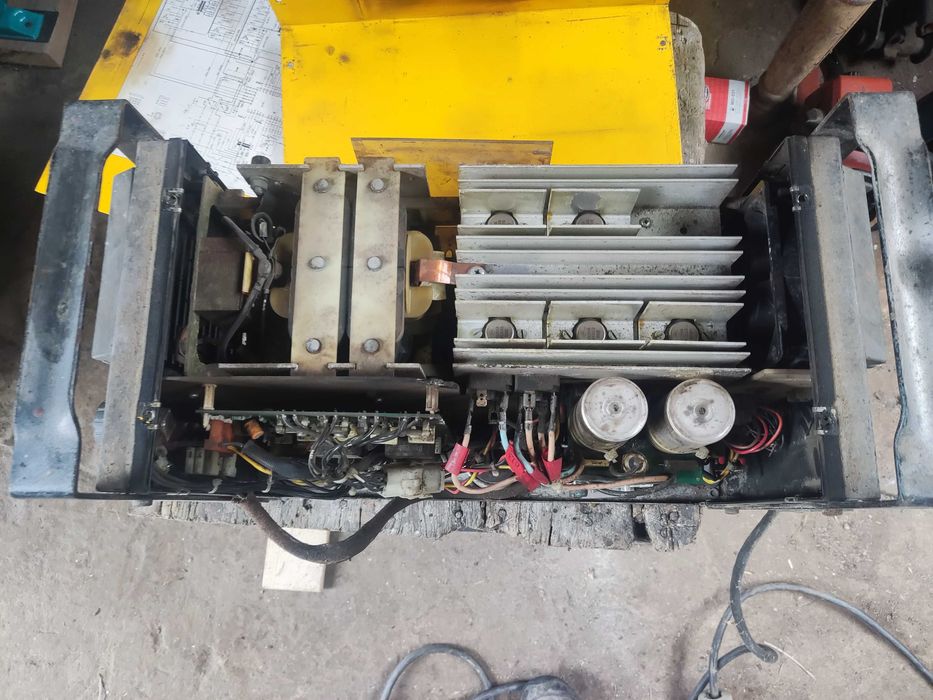 Spawarka Esab LHL250