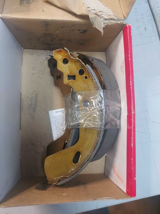 C08030ABE ABE Гальмівні колодки на Suzuki Swift