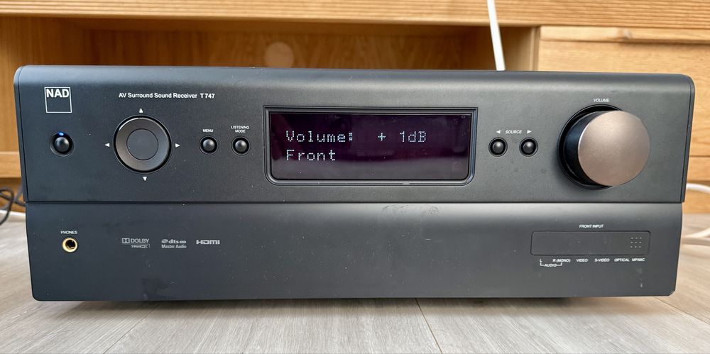 Ресивер NAD T747 AV Receiver