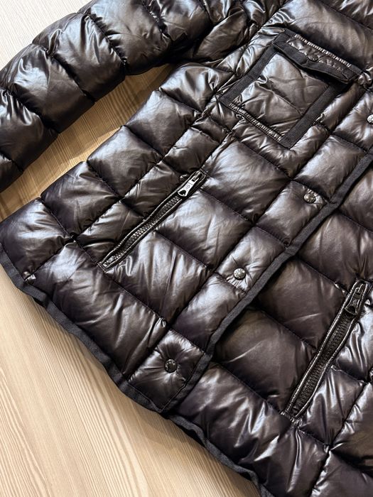 Жіночий пуховик moncler. Moncler. Жіночий пуховик.