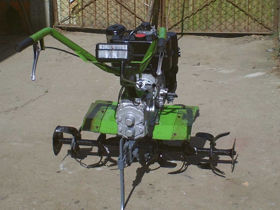 motocultivador GRILLO a gasoleo com fresas 1,25m de largura