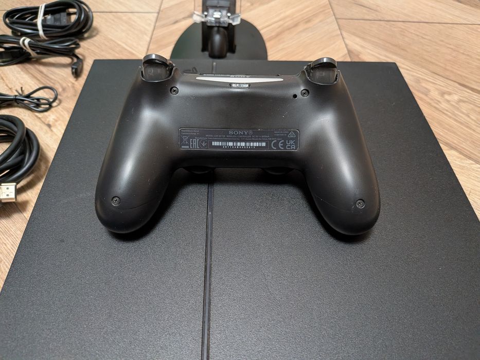 Konsola ps4 Playstation 4
