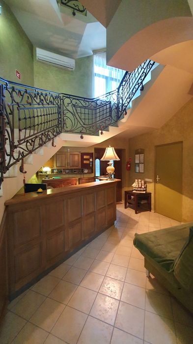 ПРОДАЖ ГОТЕЛЬНОГО КОМПЛЕКСА "Летючий Голандець" в м. Ужгород [діючий]