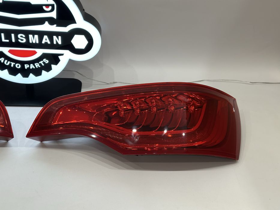 Audi Q7 фонарь фара стоп ліхтар в наявності 4L0945093F