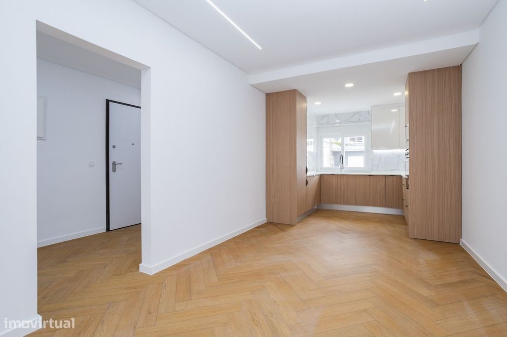 Magnífico T3  Remodelado Junto de Vila Chã: O Seu Refúgio Tranquilo co