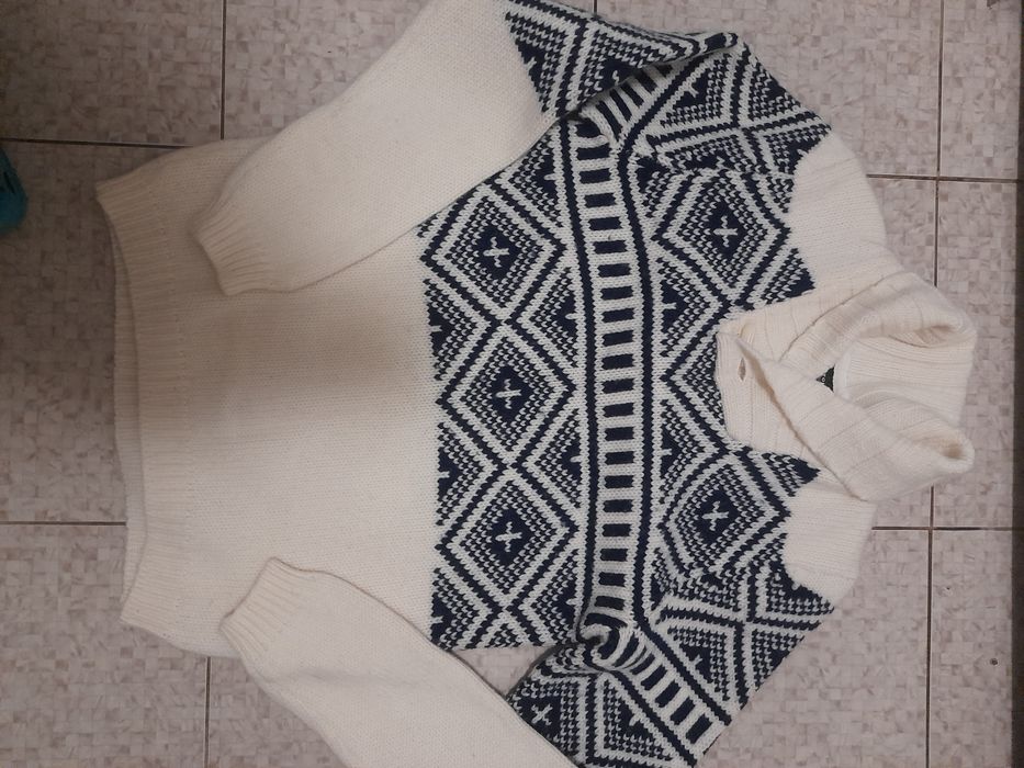 Новый свитер, мужской. Шерсть.