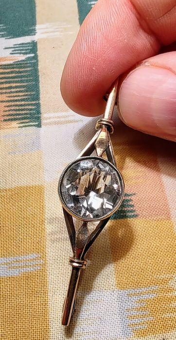 Серебряная брошь в позолоте 875° со вставкой из горного хрусталя, СССР ...