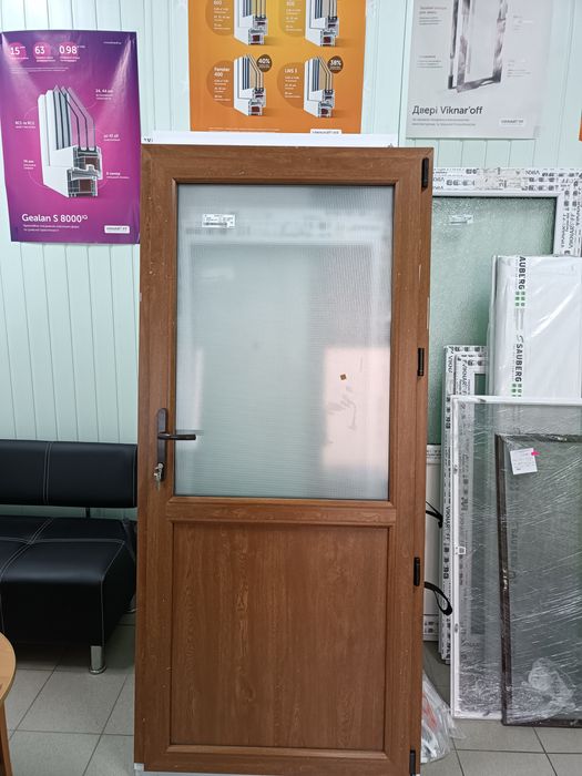 Нові Металопластикові Двері