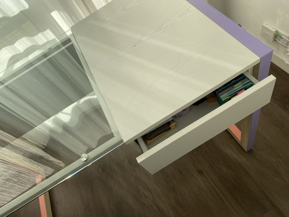 Secretaria criança colorida de vidro com gaveta