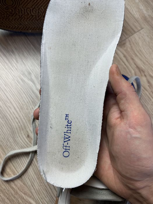 Off-White Vulc low Floating Arrow Buty Sneakersy Rap Streetwear