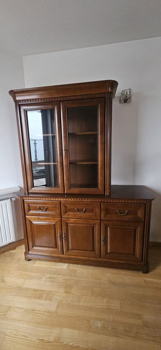 Jadalnia, witryna, narożna szafka, regał,